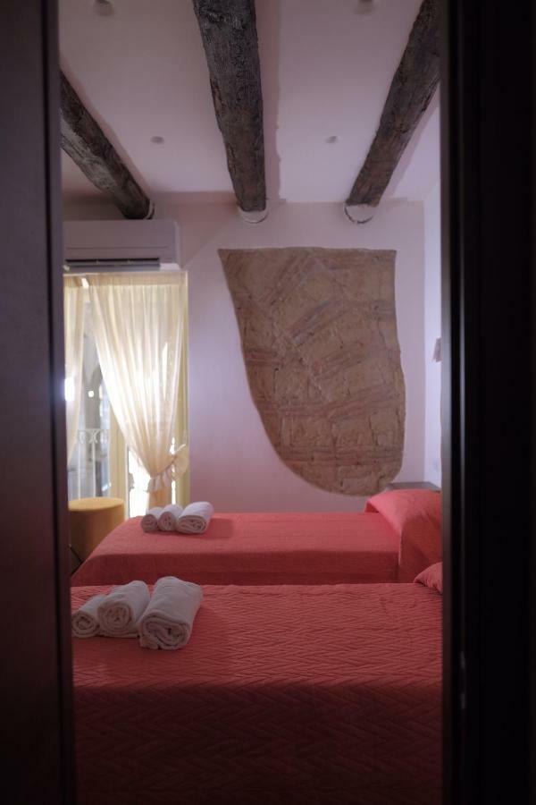 Amore Napoletano Naples Extérieur photo